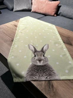 Chemin de table tête de lapin ROGER