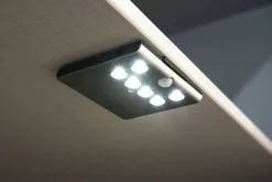 Éclairage pour armoire 932