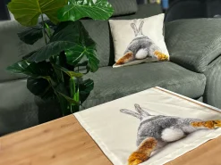 Coussin lapin de dos ROGER