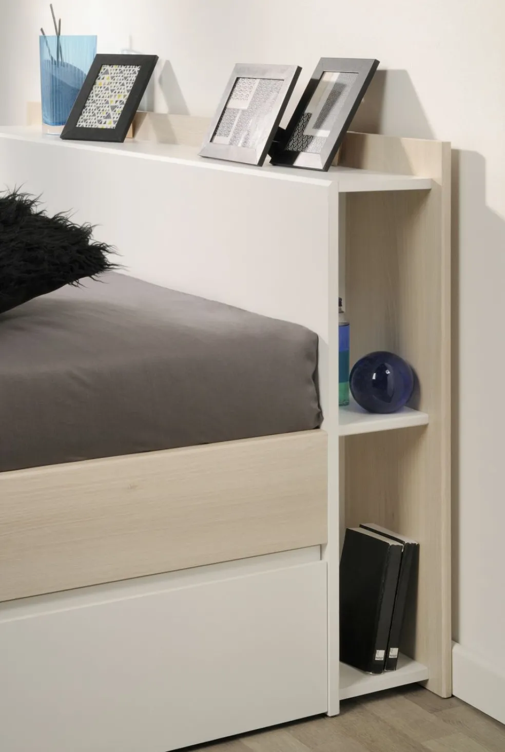 Lit avec bureau MOST 61