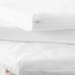 Matelas pour parc bébé ton blanc-Roba Baumann Hot