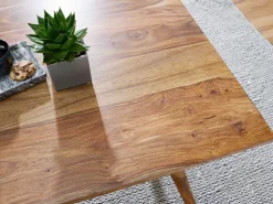 Table à dîner PHU LOMLO